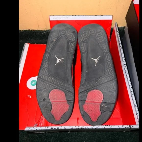 Jordan 4 Red Thunder